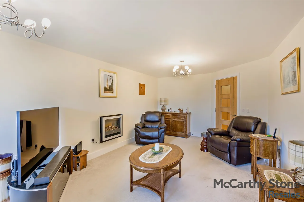 Raglan Road, Frinton-On-Sea, CO13, photo 10