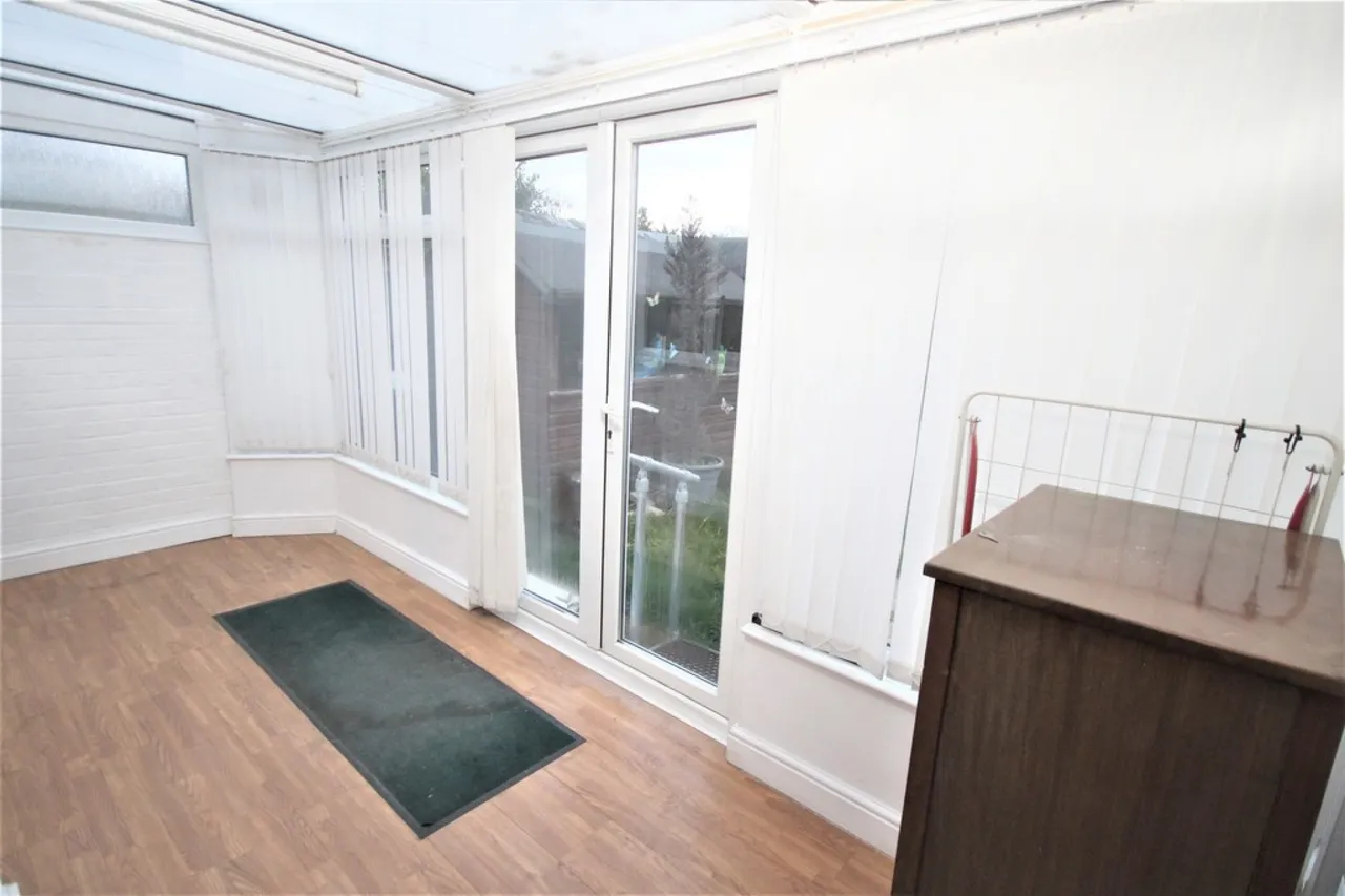 Acacia Road, Staines-upon-Thames, photo 3