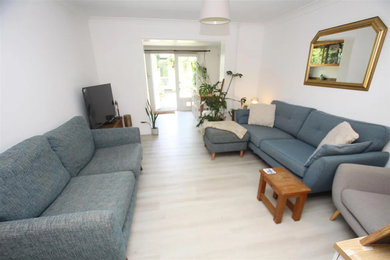 Gunville Crescent, Bournemouth, photo 2