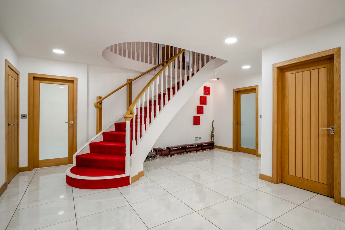 Lady Byron Lane, Knowle, B93, photo 5