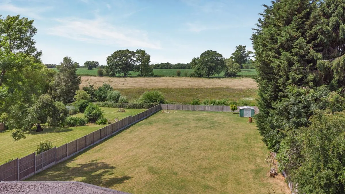 Lady Byron Lane, Knowle, B93, photo 37