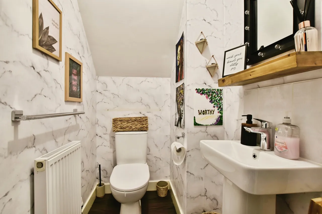 Webbs Close, Macclesfield, SK10, photo 6