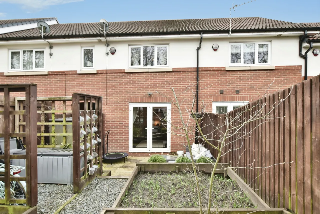 Webbs Close, Macclesfield, SK10, photo 12