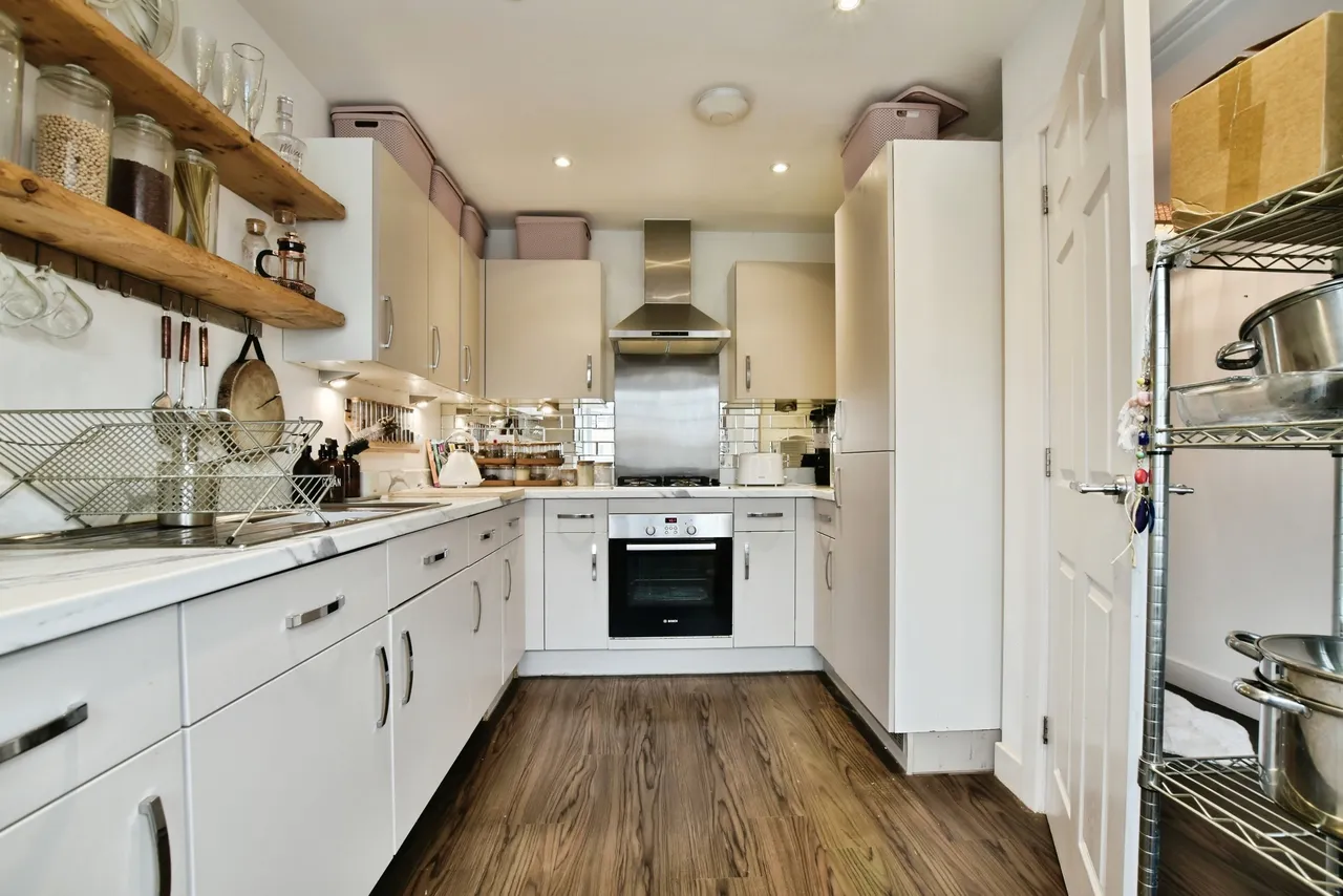 Webbs Close, Macclesfield, SK10, photo 4