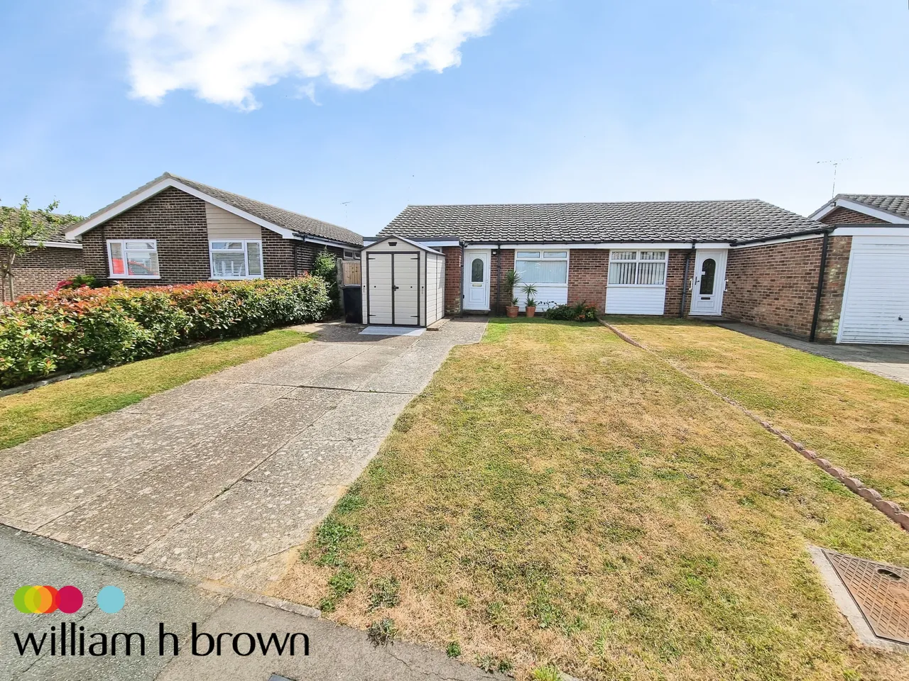 2 bed house to rent, Laburnum Crescent, Kirby Cross, CO13