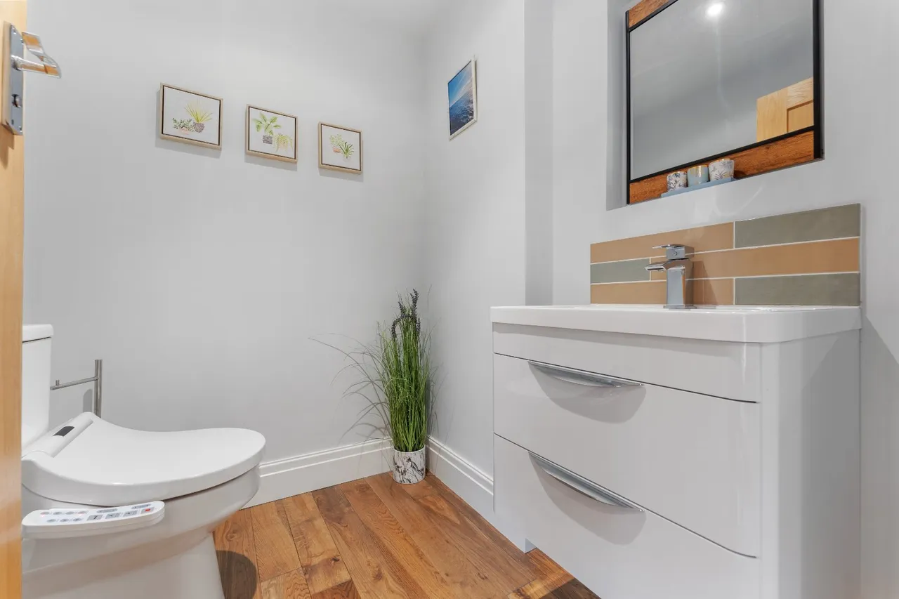 Dale Road, Marple, SK6, photo 17