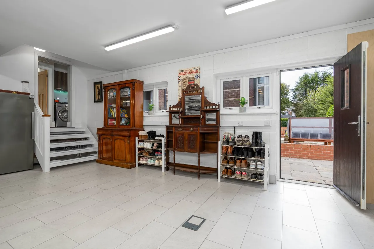 Dale Road, Marple, SK6, photo 35