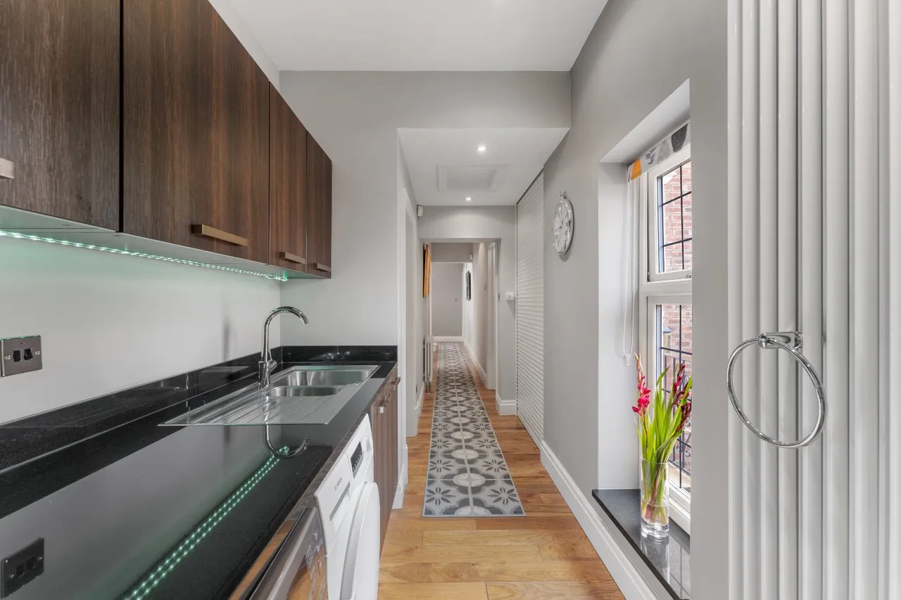 Dale Road, Marple, SK6, photo 33