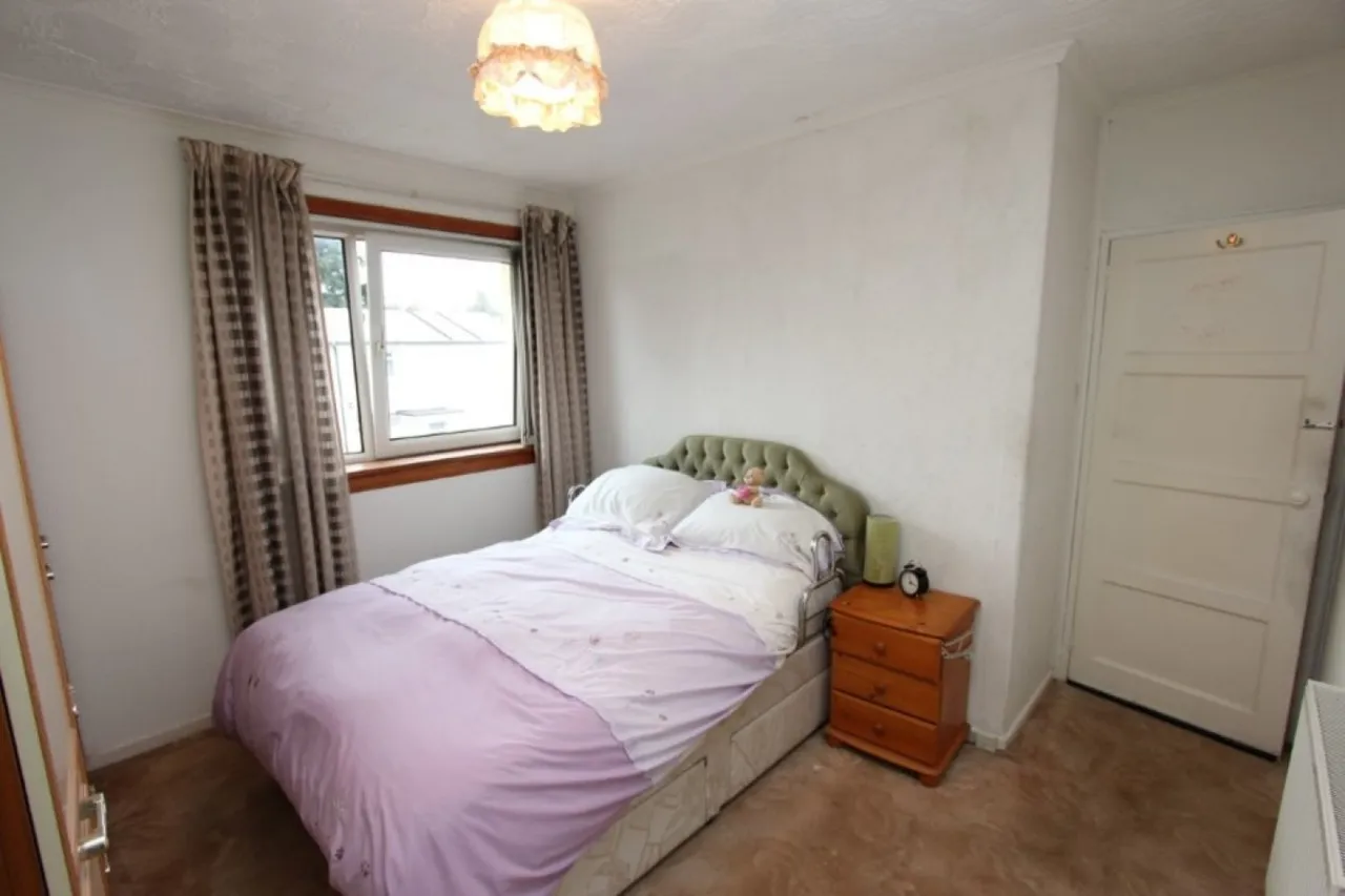 82 Stoneside Drive, photo 12