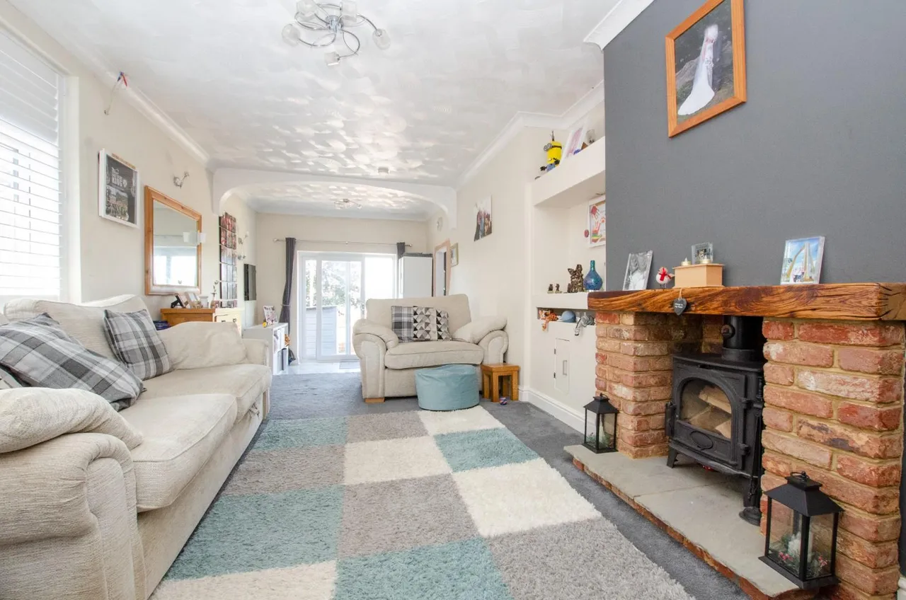 Ash Tree Road, Bitterne Park, Southampton, Hampshire, SO18 1LZ, photo 2