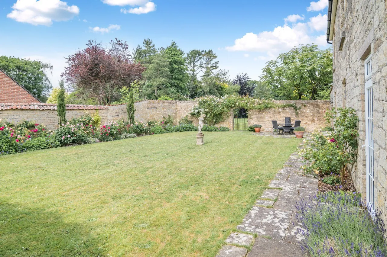 New Street, Marnhull, DT10, photo 17
