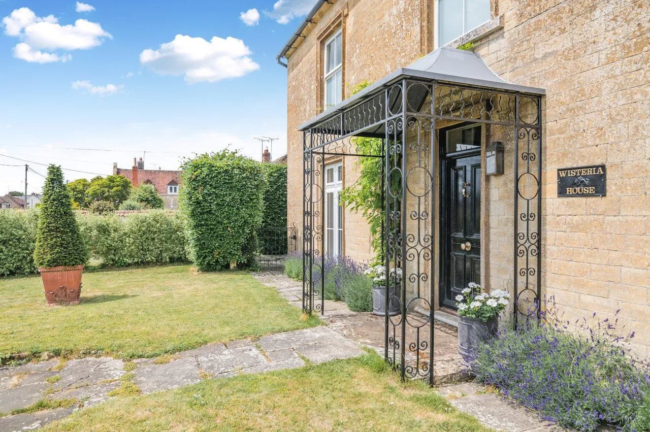New Street, Marnhull, DT10, photo 19