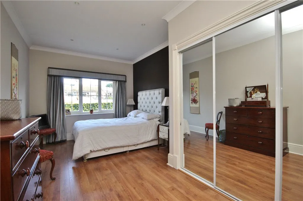 Upper Edgeborough Road, Guildford, GU1, photo 3