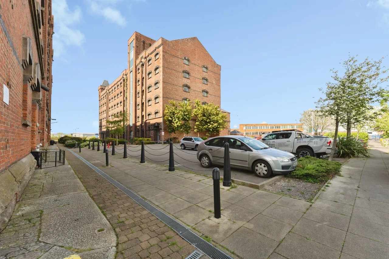 Dock Road, Birkenhead, CH41, photo 19