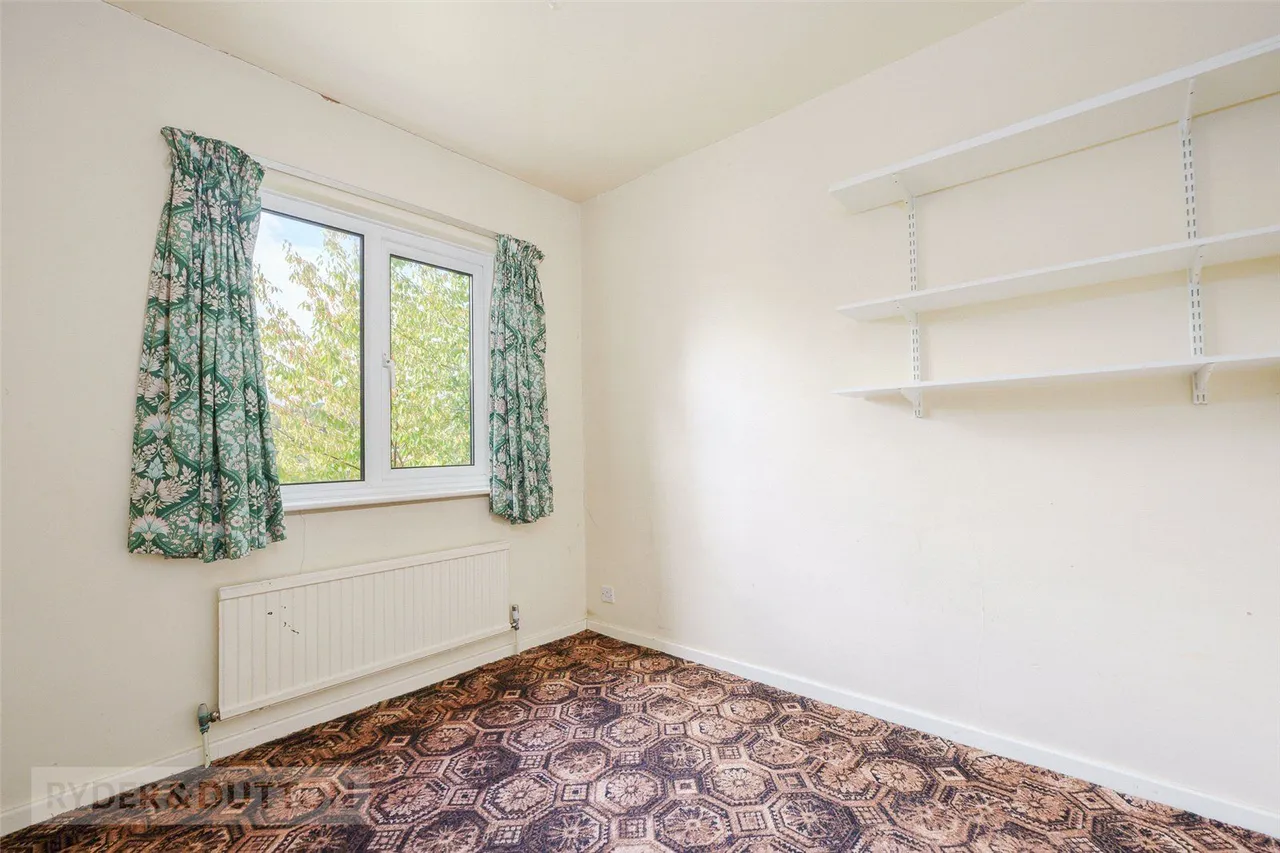 Ridings Fields, Brockholes, HD9, photo 20