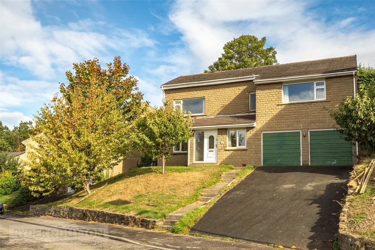 4 bed house for sale, Ridings Fields, Brockholes, HD9