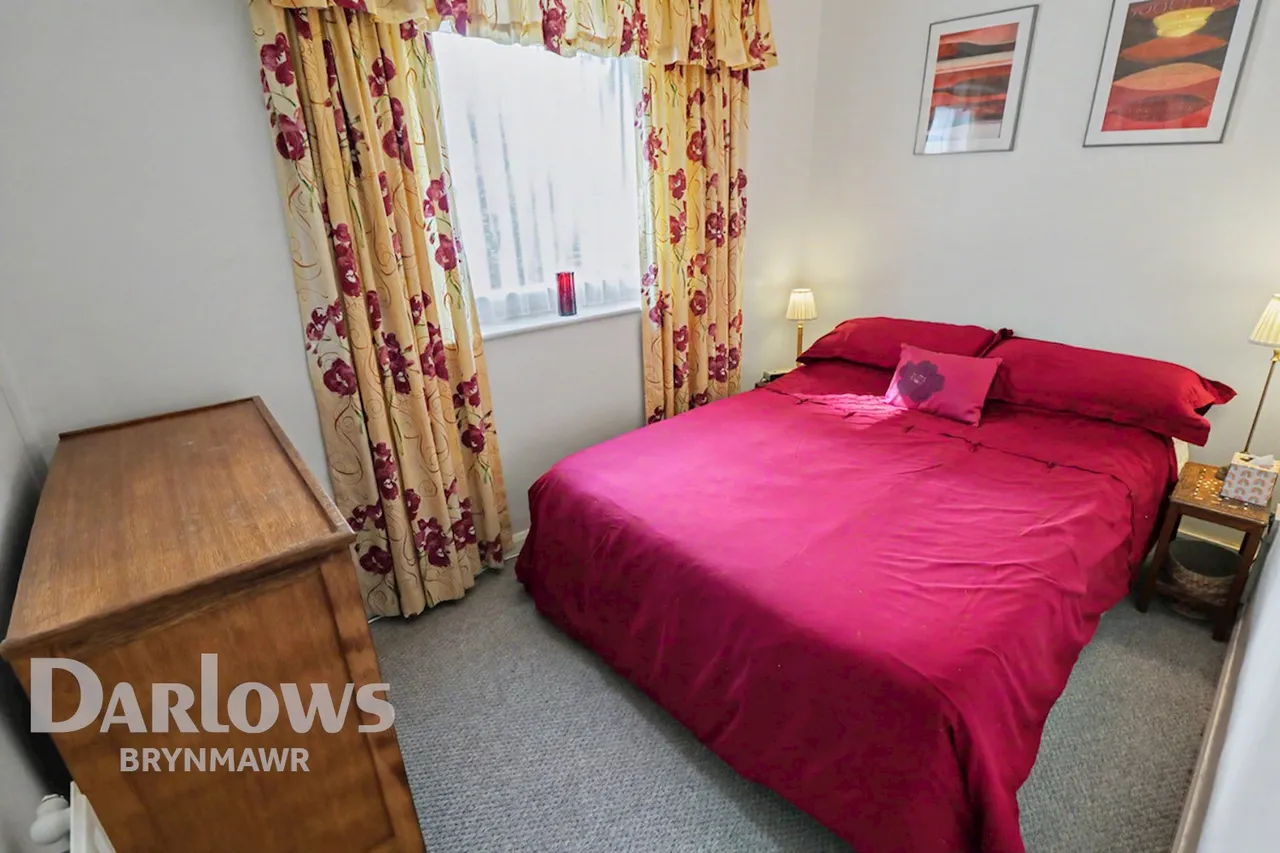 Station Road, Abergavenny, photo 12