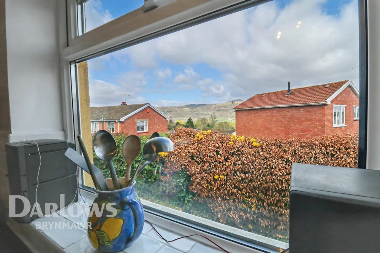 Station Road, Abergavenny, photo 8