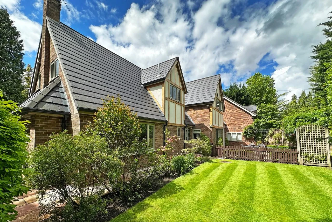 Hill Top, Hale, Cheshire WA15 0NN, photo 5