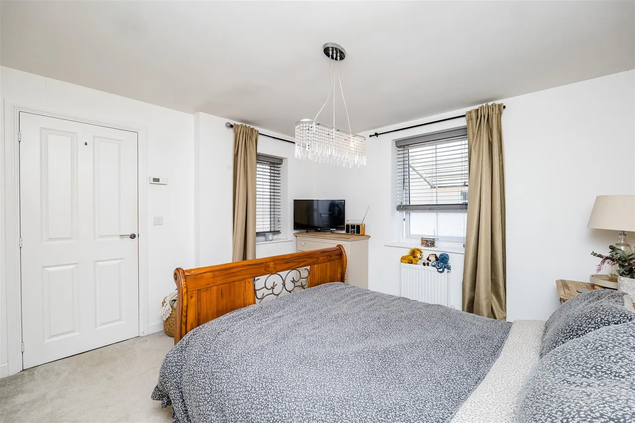 South View, Boverton, Llantwit Major, CF61 2AW, photo 28
