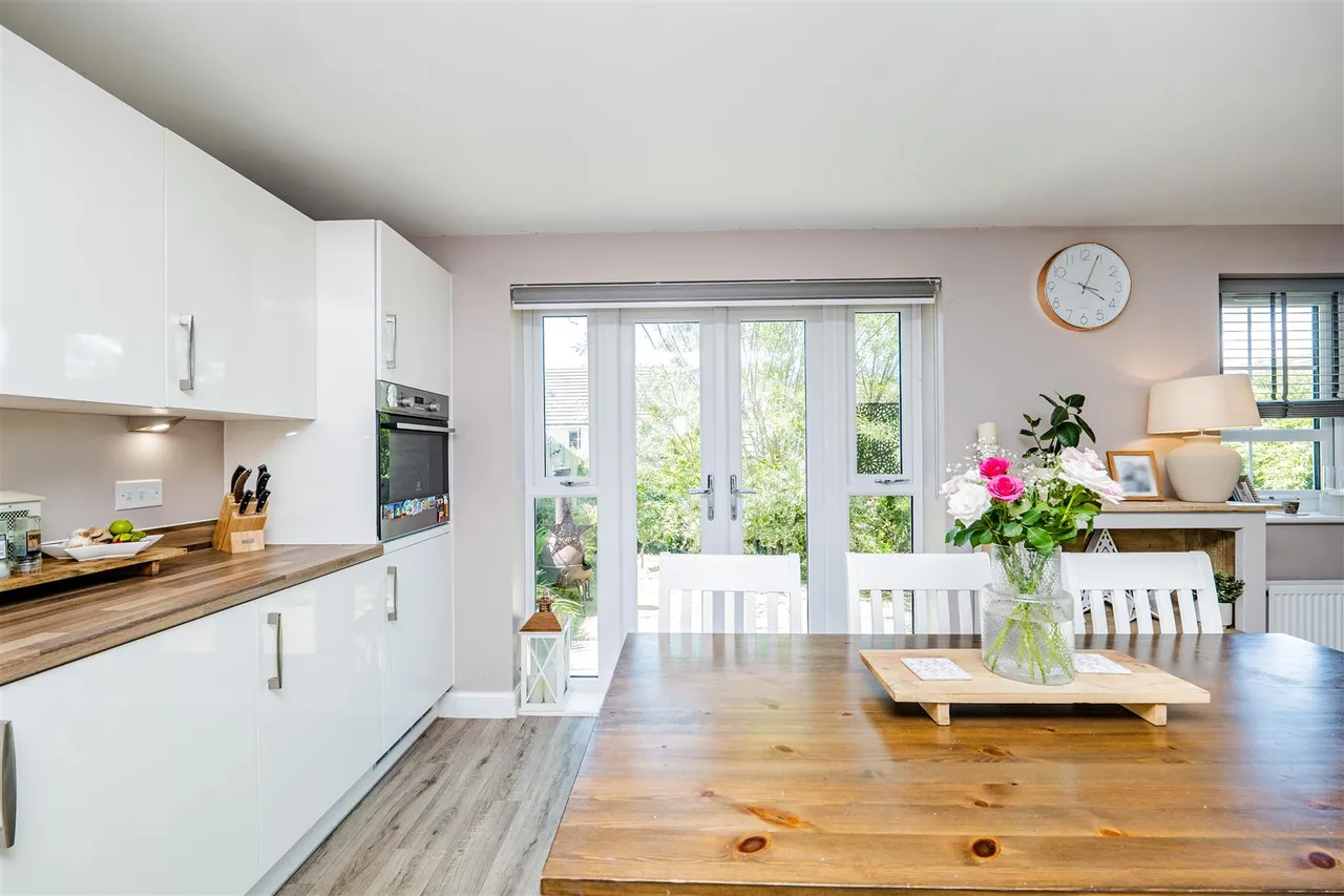 South View, Boverton, Llantwit Major, CF61 2AW, photo 9