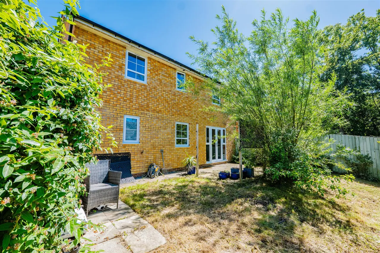 South View, Boverton, Llantwit Major, CF61 2AW, photo 34