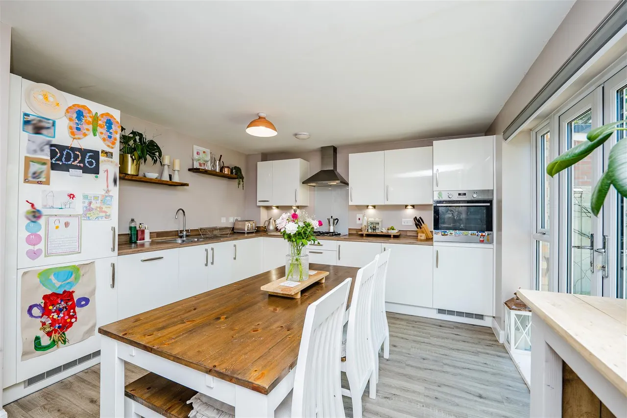 South View, Boverton, Llantwit Major, CF61 2AW, photo 10