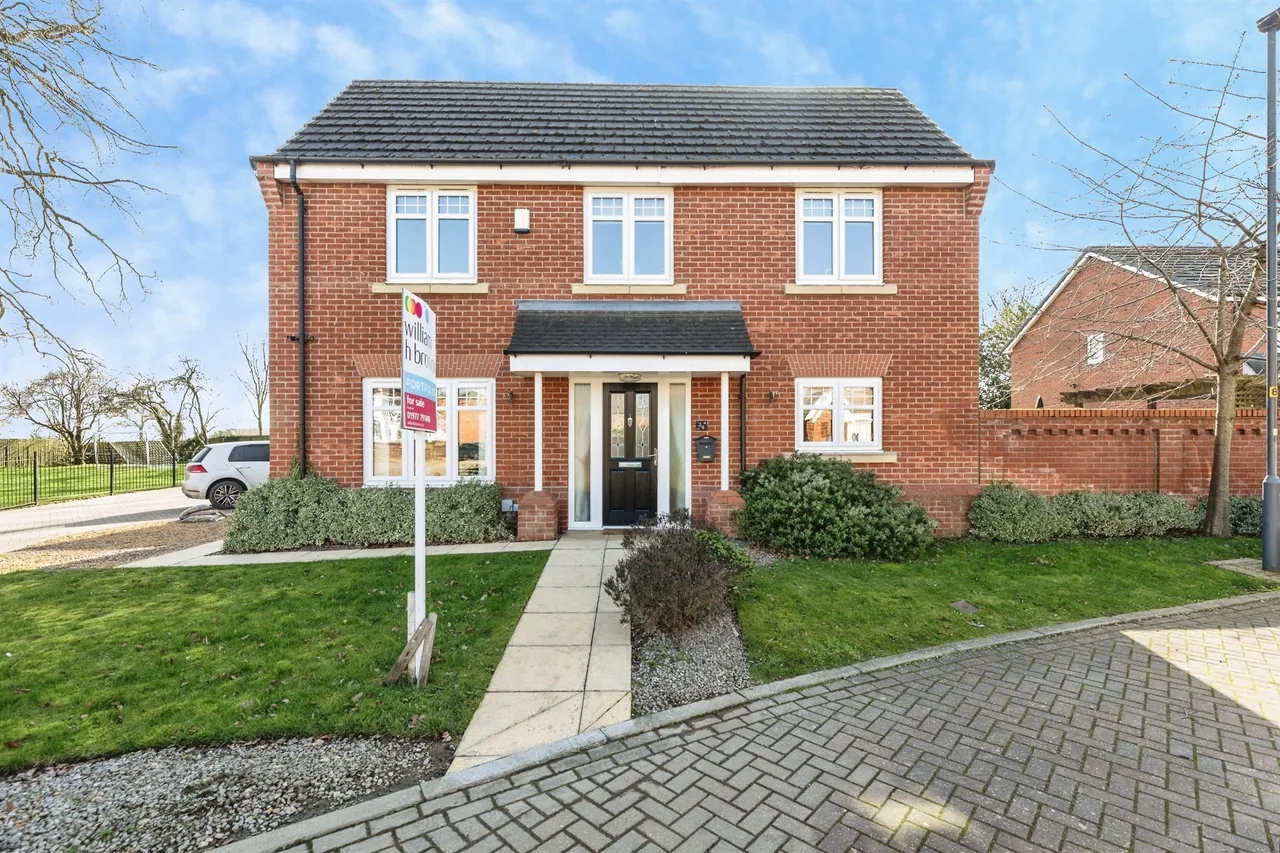 4 bed house for sale, All Saints Grove, Whitley, DN14
