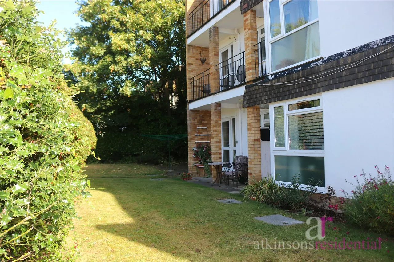 Wellington Road, Enfield, Middlesex, EN1 2PQ, photo 3