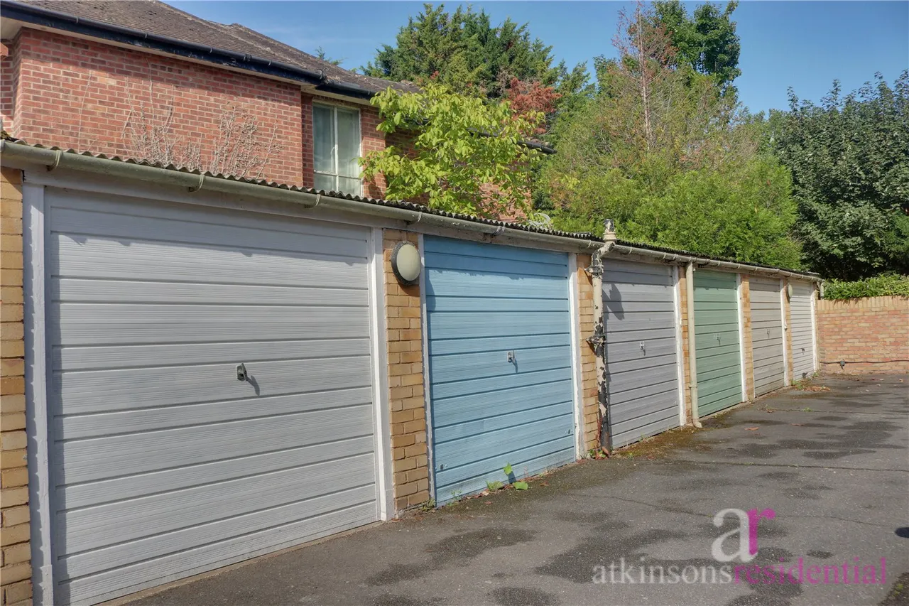 Wellington Road, Enfield, Middlesex, EN1 2PQ, photo 13