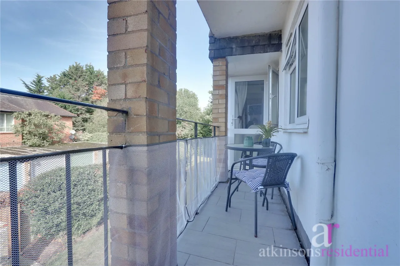 Wellington Road, Enfield, Middlesex, EN1 2PQ, photo 8