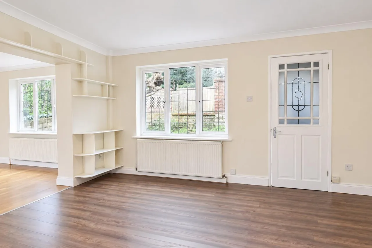 Winterbourne Close, Hastings, East Sussex, TN34 1XG, photo 3