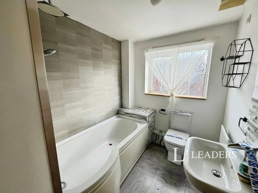 Sylvan Avenue, Kirkby-in-Ashfield, NG17, photo 12
