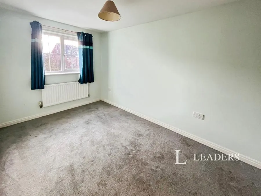 Sylvan Avenue, Kirkby-in-Ashfield, NG17, photo 11