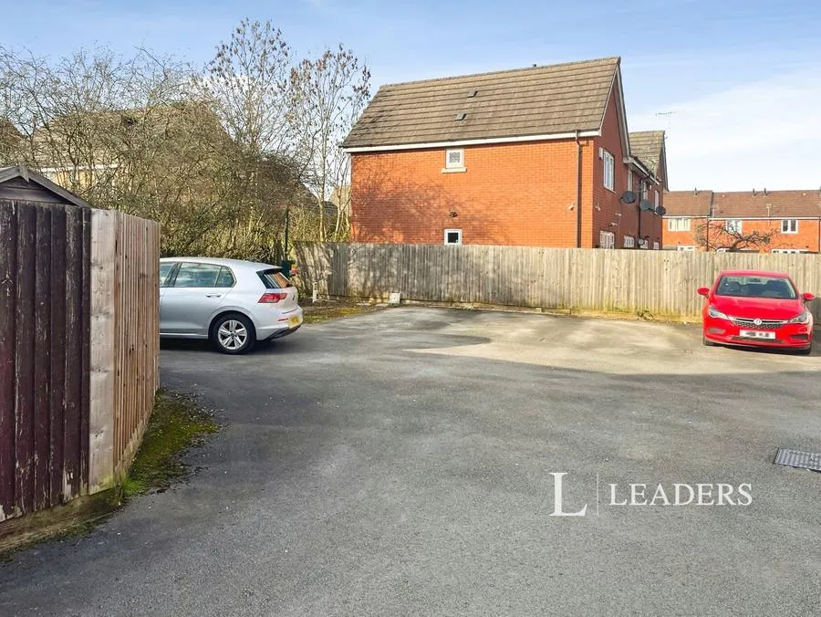 Sylvan Avenue, Kirkby-in-Ashfield, NG17, photo 17