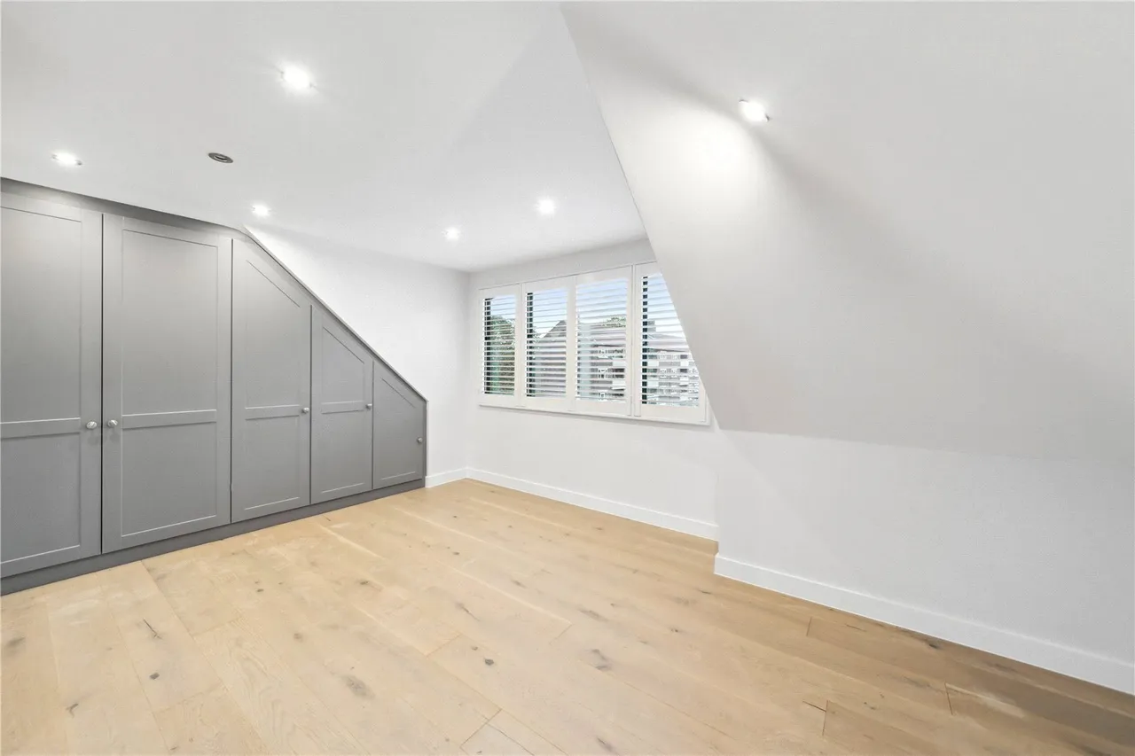 Mortlake Road, Kew, TW9, photo 10