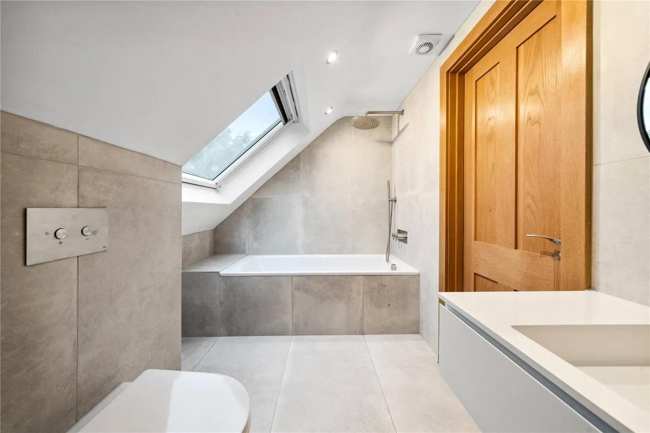 Mortlake Road, Kew, TW9, photo 11