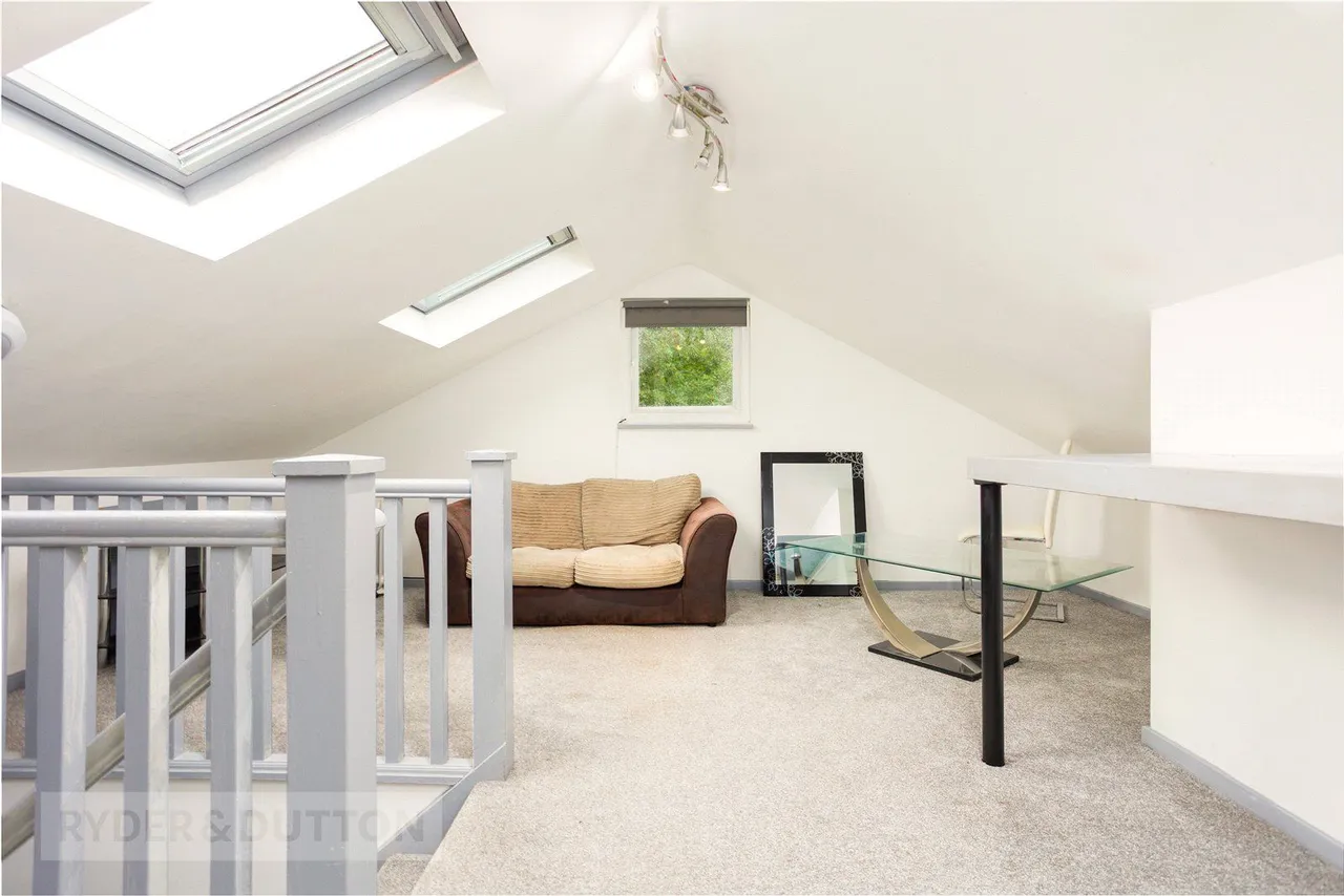 Oaken Clough Drive, Ashton-Under-Lyne, OL7, photo 34