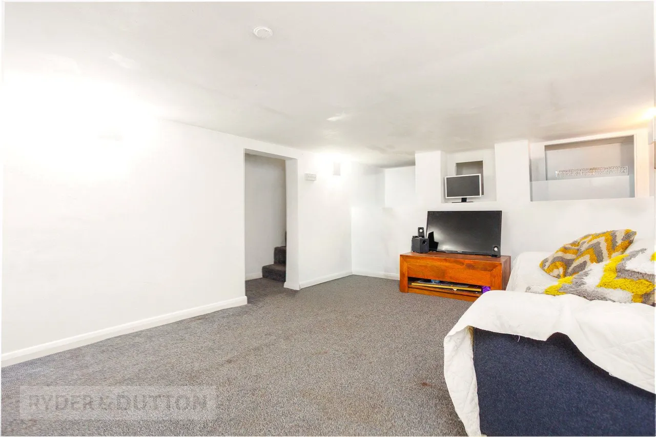 Oaken Clough Drive, Ashton-Under-Lyne, OL7, photo 15