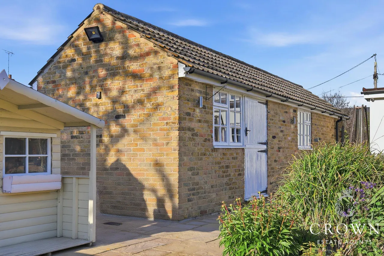 Church Road, Ramsden Bellhouse, photo 38