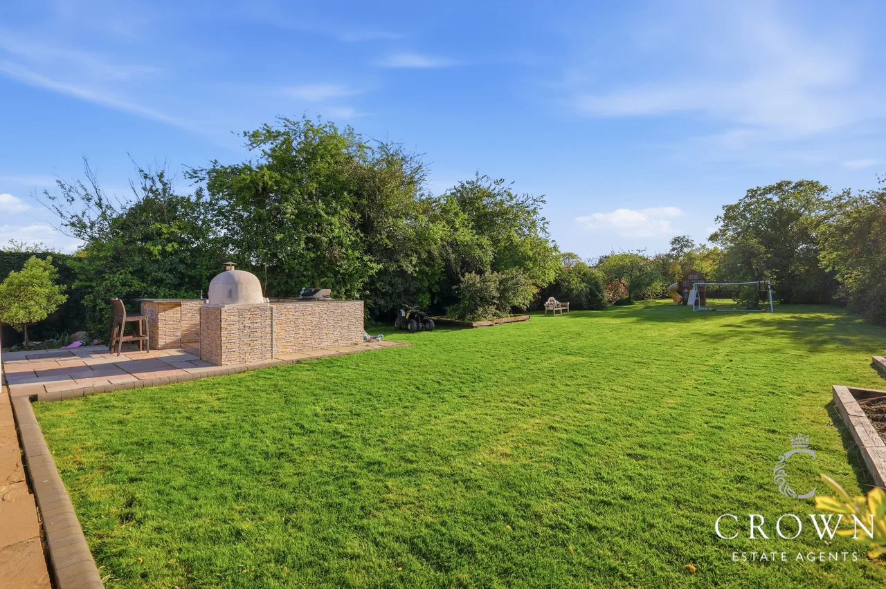 Church Road, Ramsden Bellhouse, photo 29