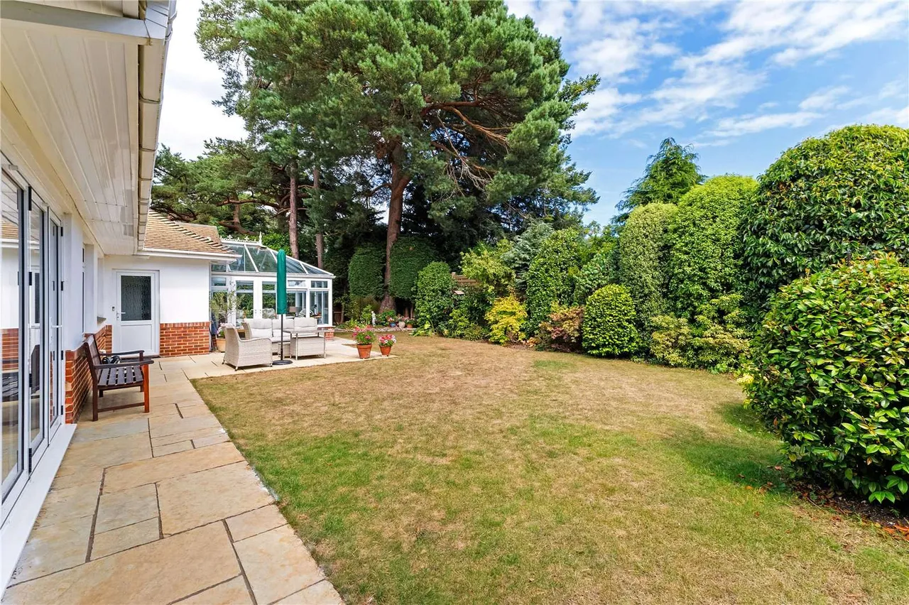 Nairn Road, Canford Cliffs, BH13, photo 12