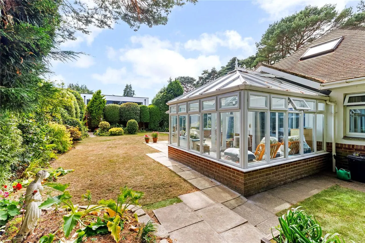 Nairn Road, Canford Cliffs, BH13, photo 20