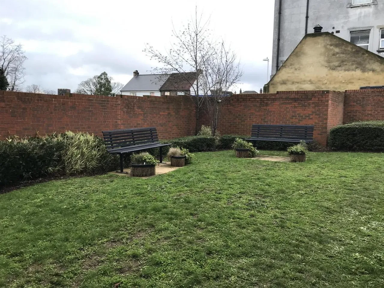 Lawn Road, Northfleet, Kent DA11 9HW, photo 9