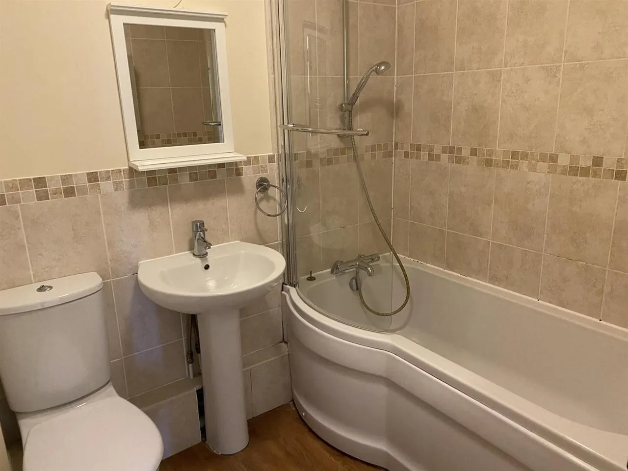 Lawn Road, Northfleet, Kent DA11 9HW, photo 8