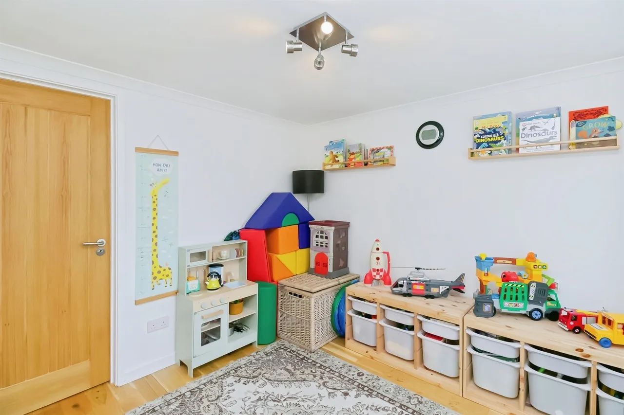 Tathan Crescent, Barry, CF62, photo 10