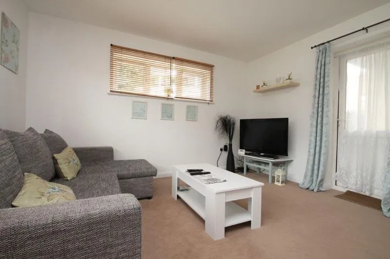 112A Belton Way, London E3 4BF, photo 3