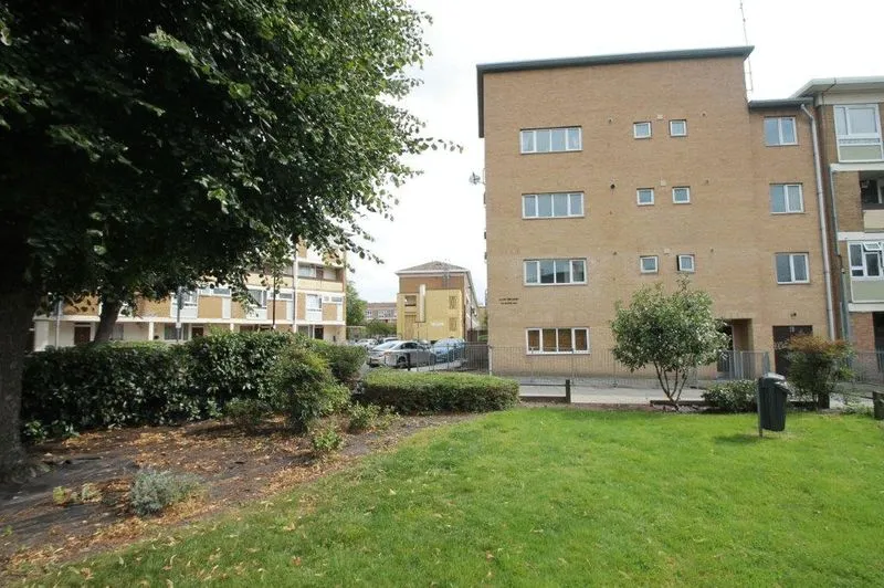 112A Belton Way, London E3 4BF, photo 9