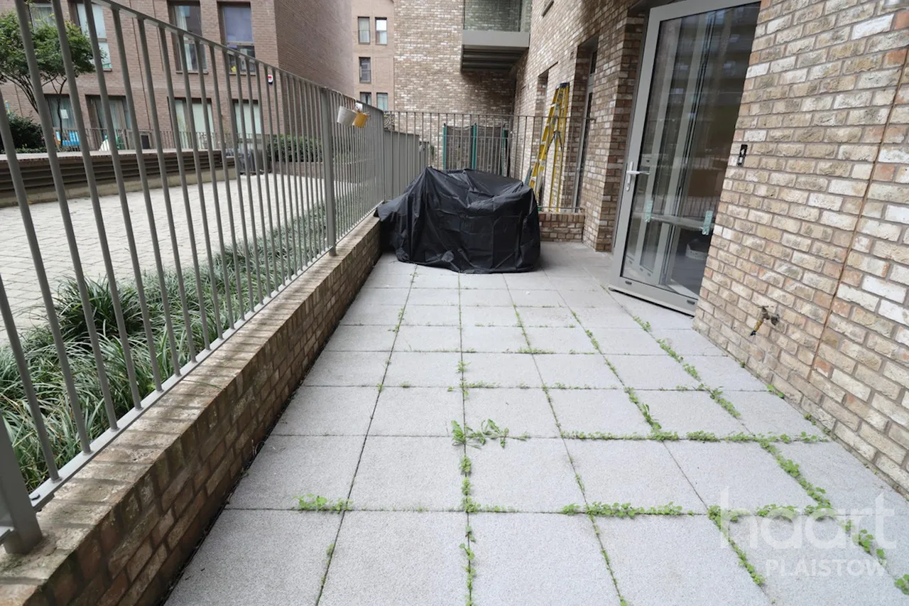 Thunderer Street, London, E13, photo 8