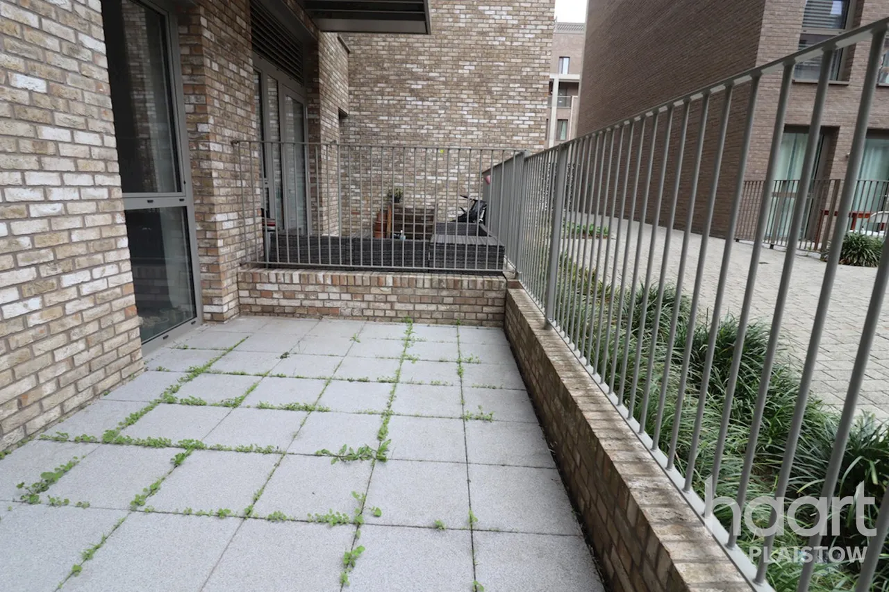 Thunderer Street, London, E13, photo 5